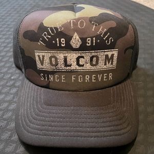 Women’s Camo hat